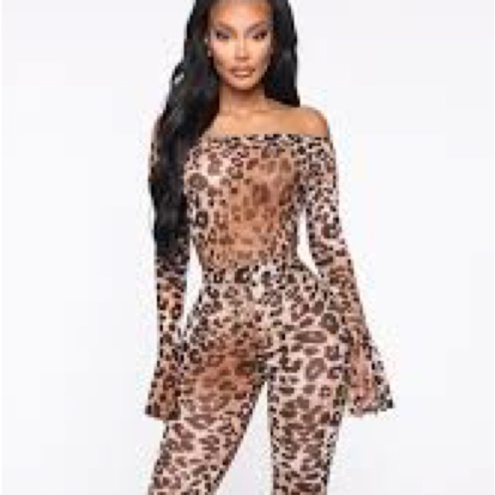 Fashion nova leopard bodysuit